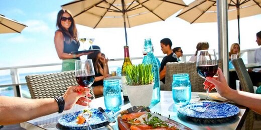 Ridiculus views @ The Deck – Laguna